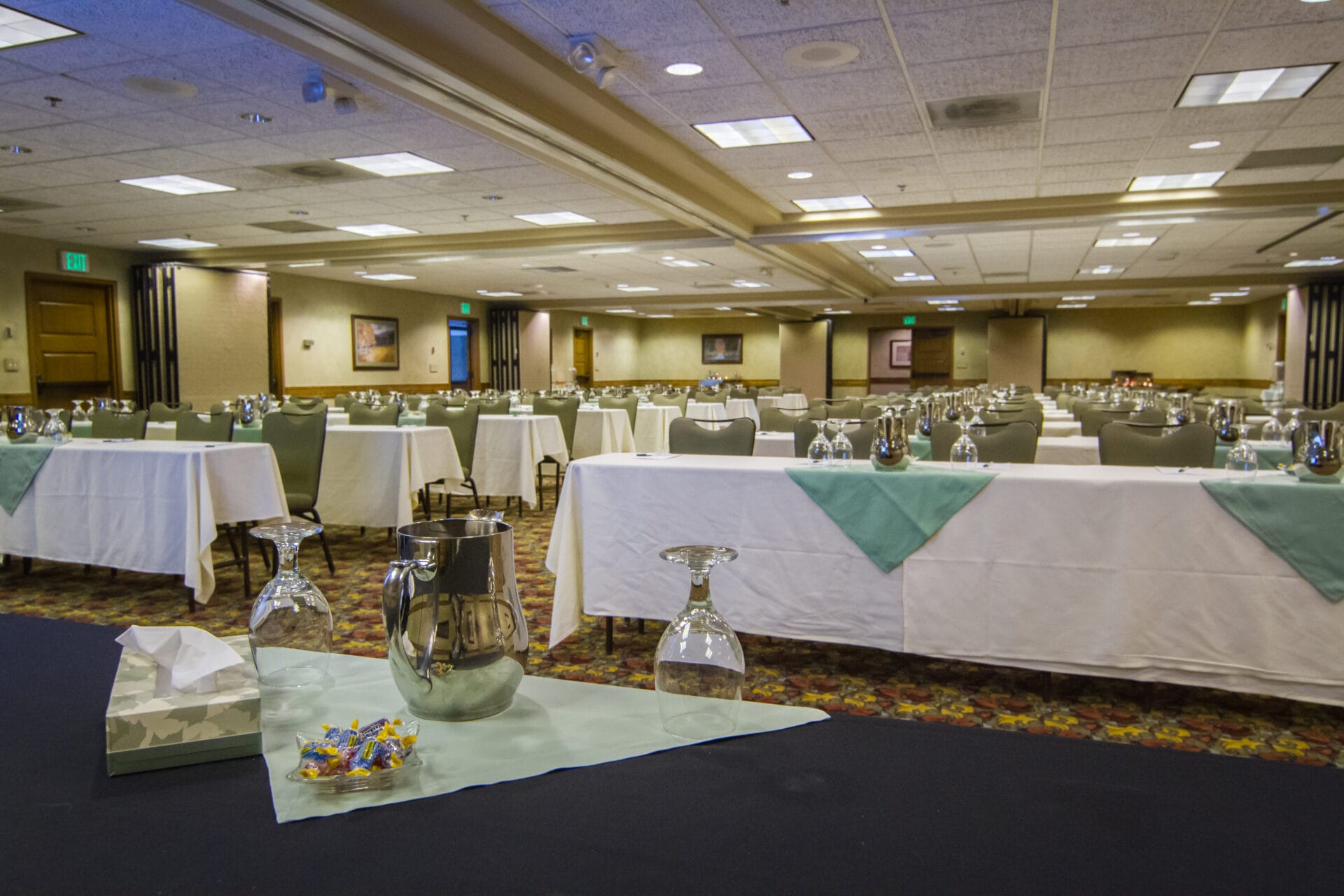 Summit Gallery Set for a class