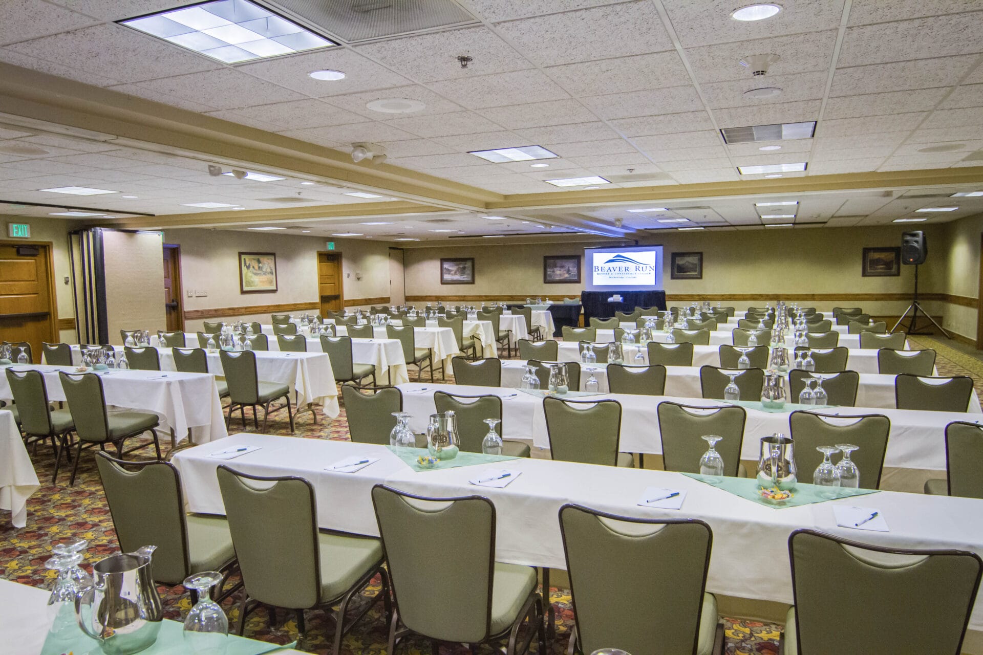 Summit Gallery Set for a class