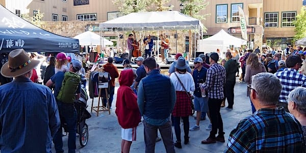 people at Strings and Cider event
