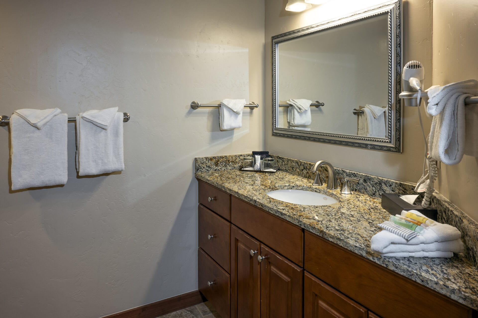 Breck studio bathroom