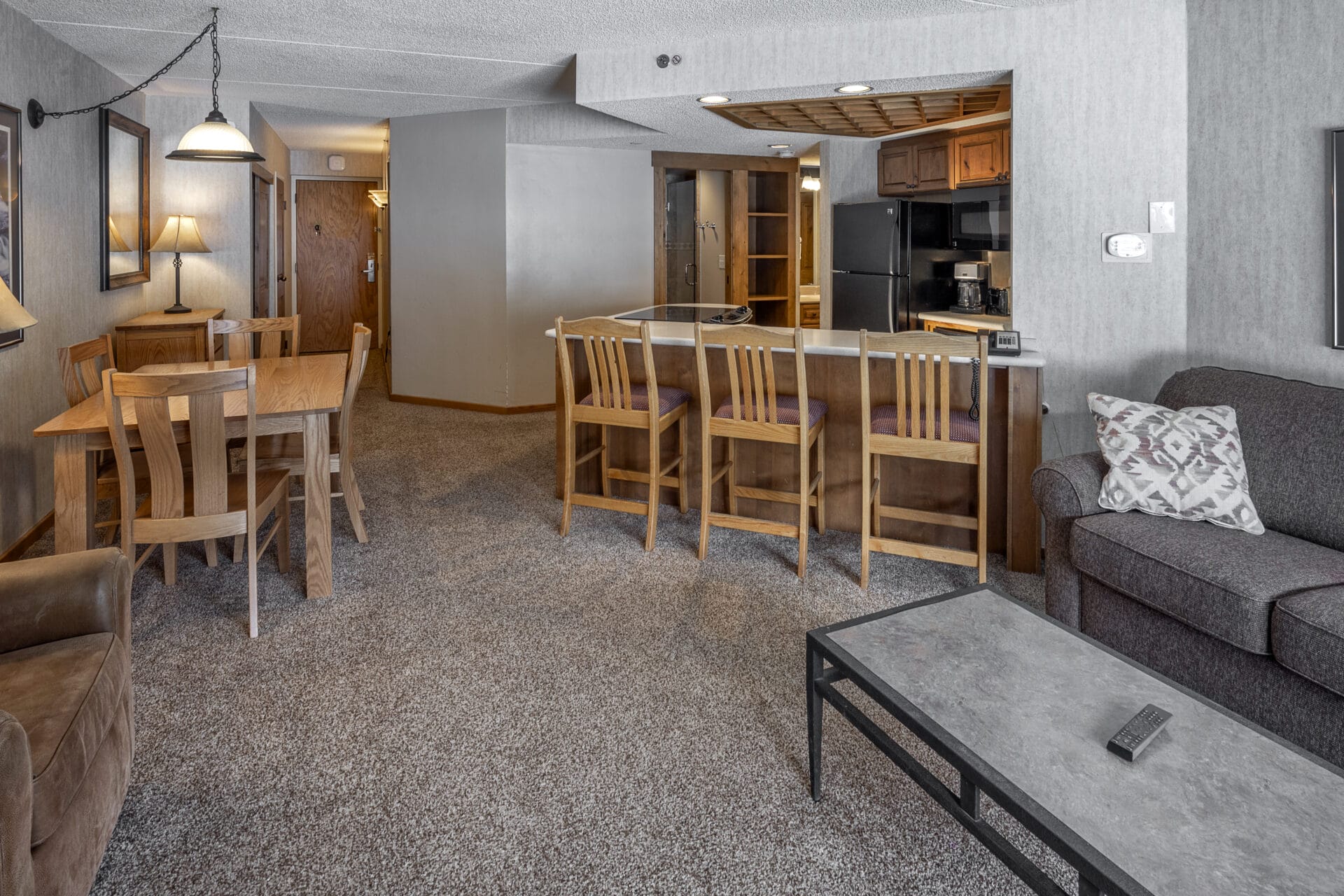 Building 4 one bedroom kitchen with living room and dining table