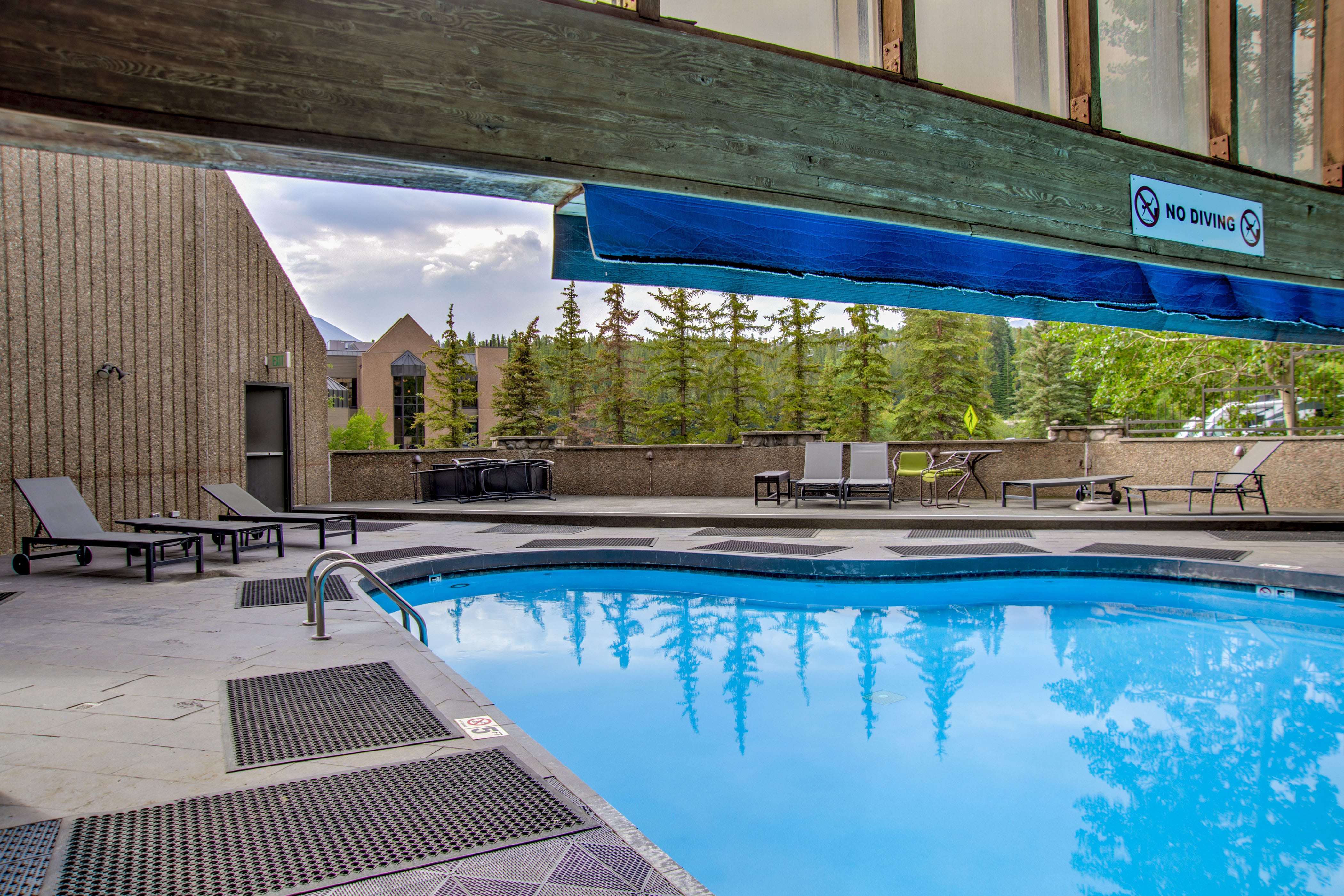 building 3 indoor/outdoor pool