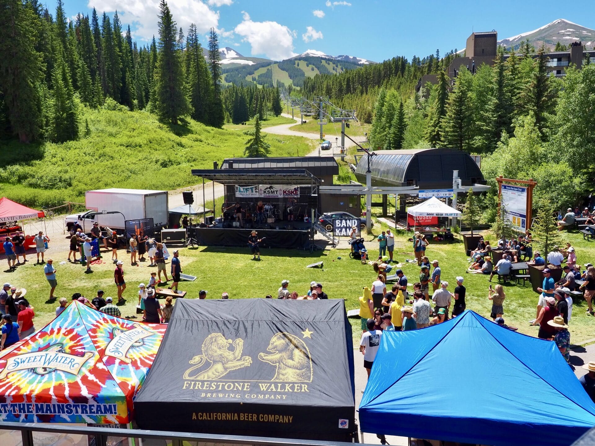 breckenridge beerfest on the beaver run lawn