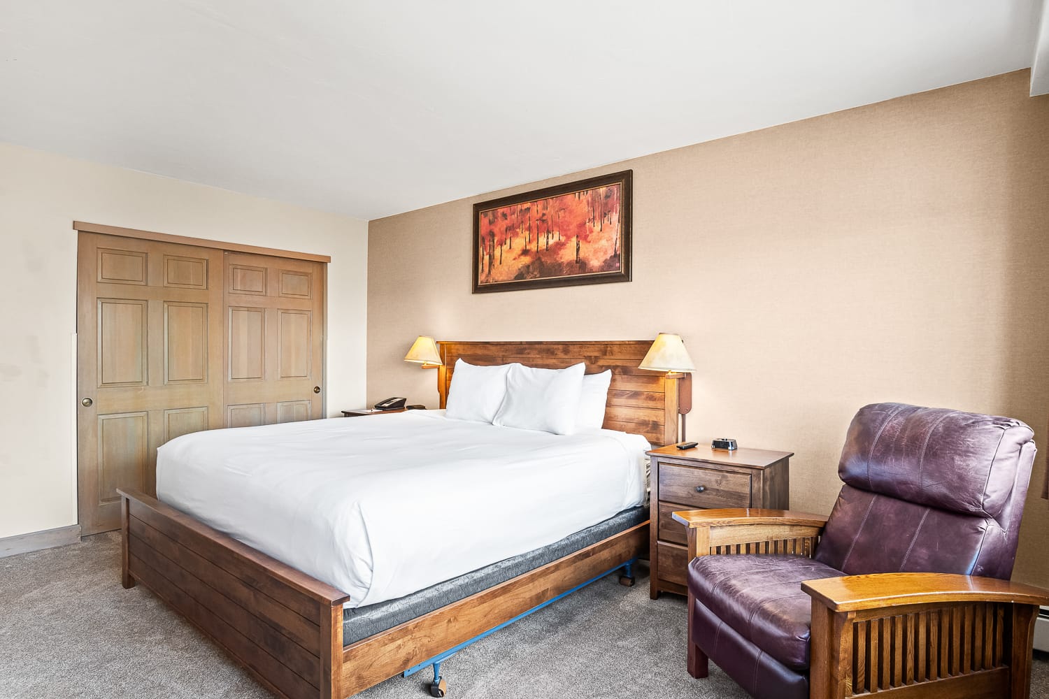 Alpenglow Suite bedroom